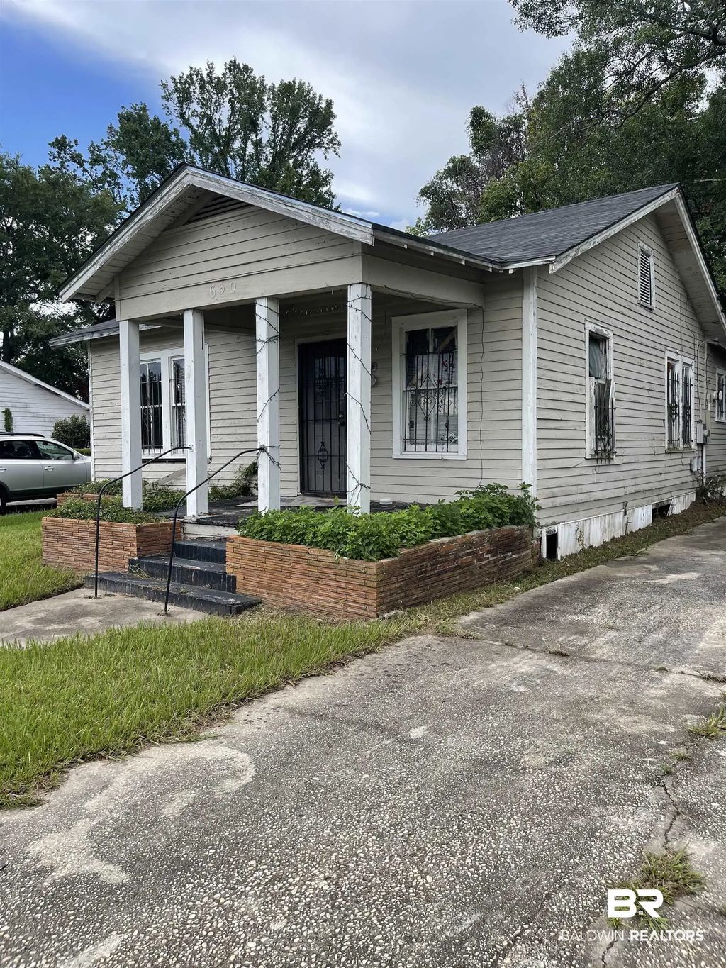 650 Holcombe Avenue, Mobile