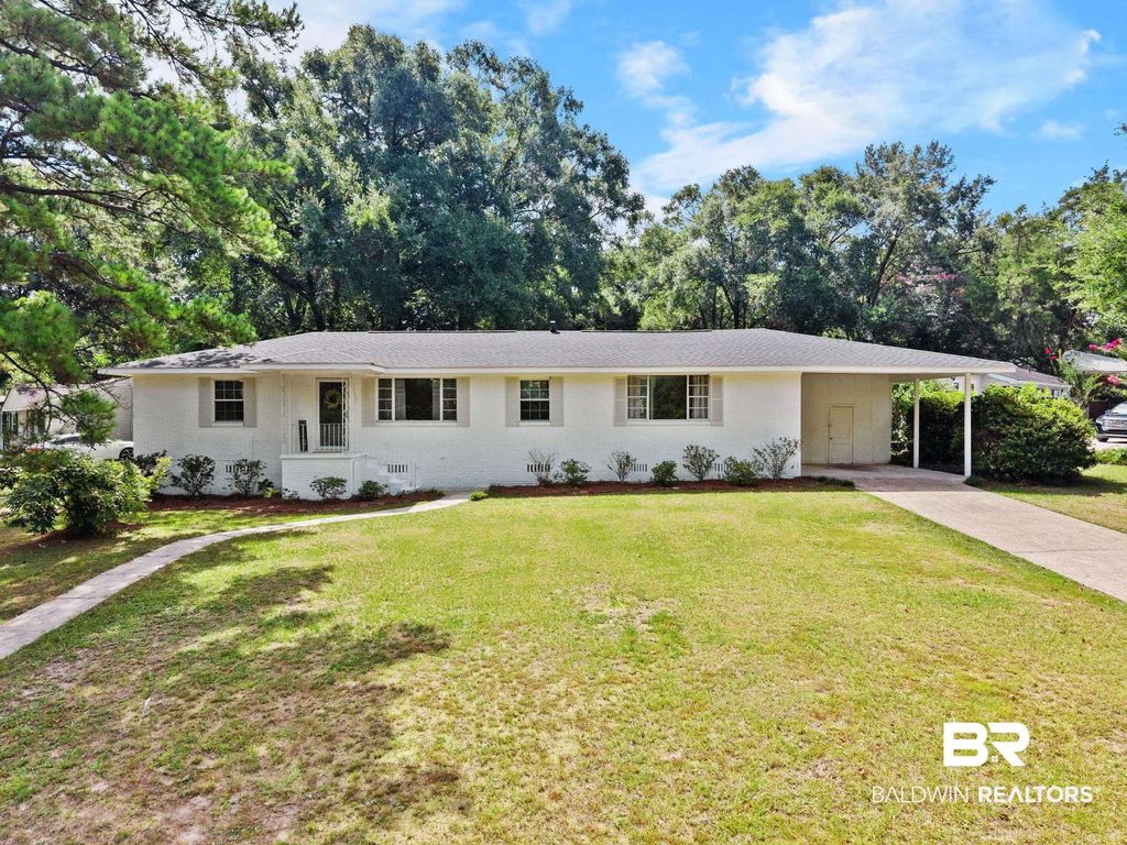 5417 Lusann Drive, Mobile