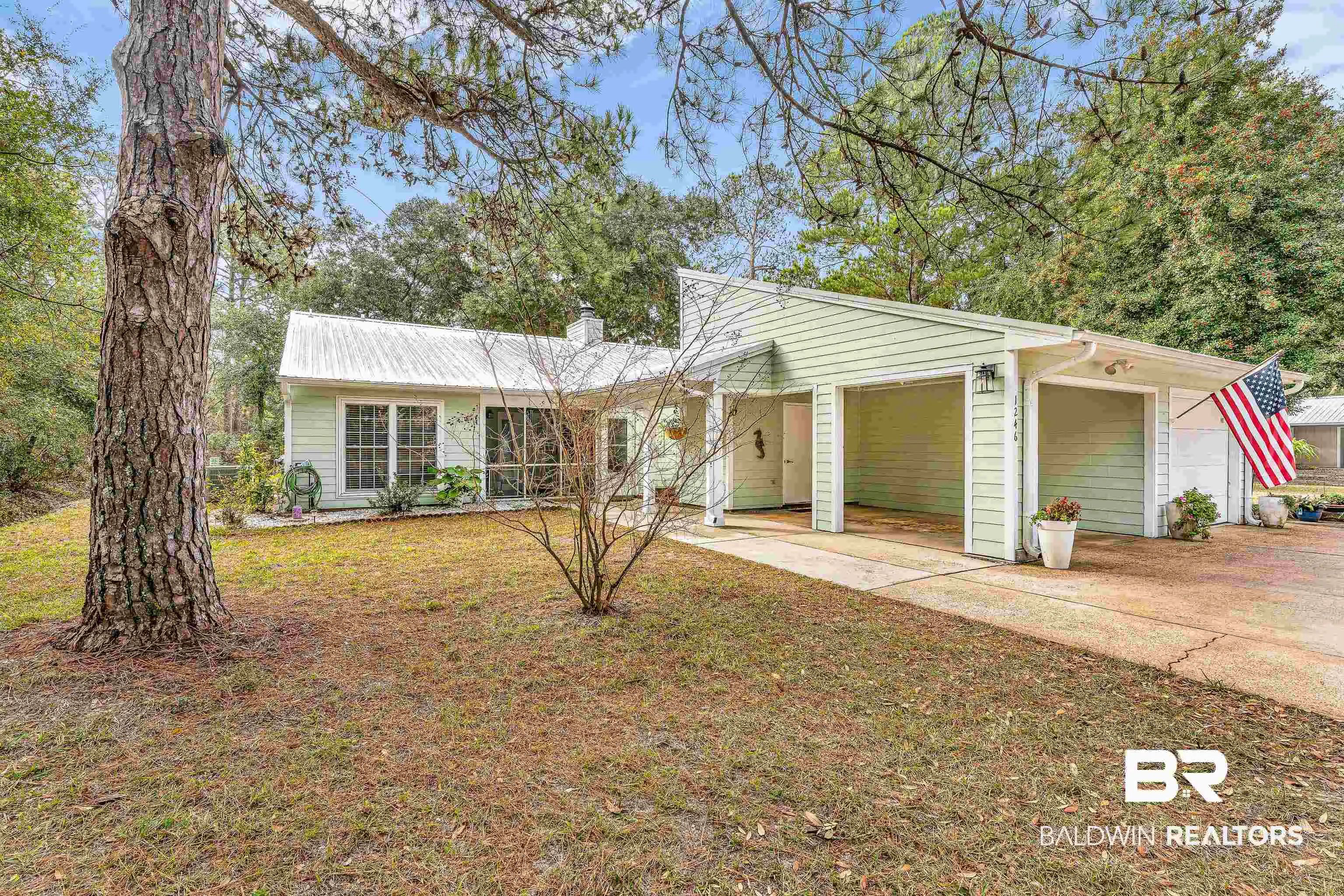 Photo of Listing #389495