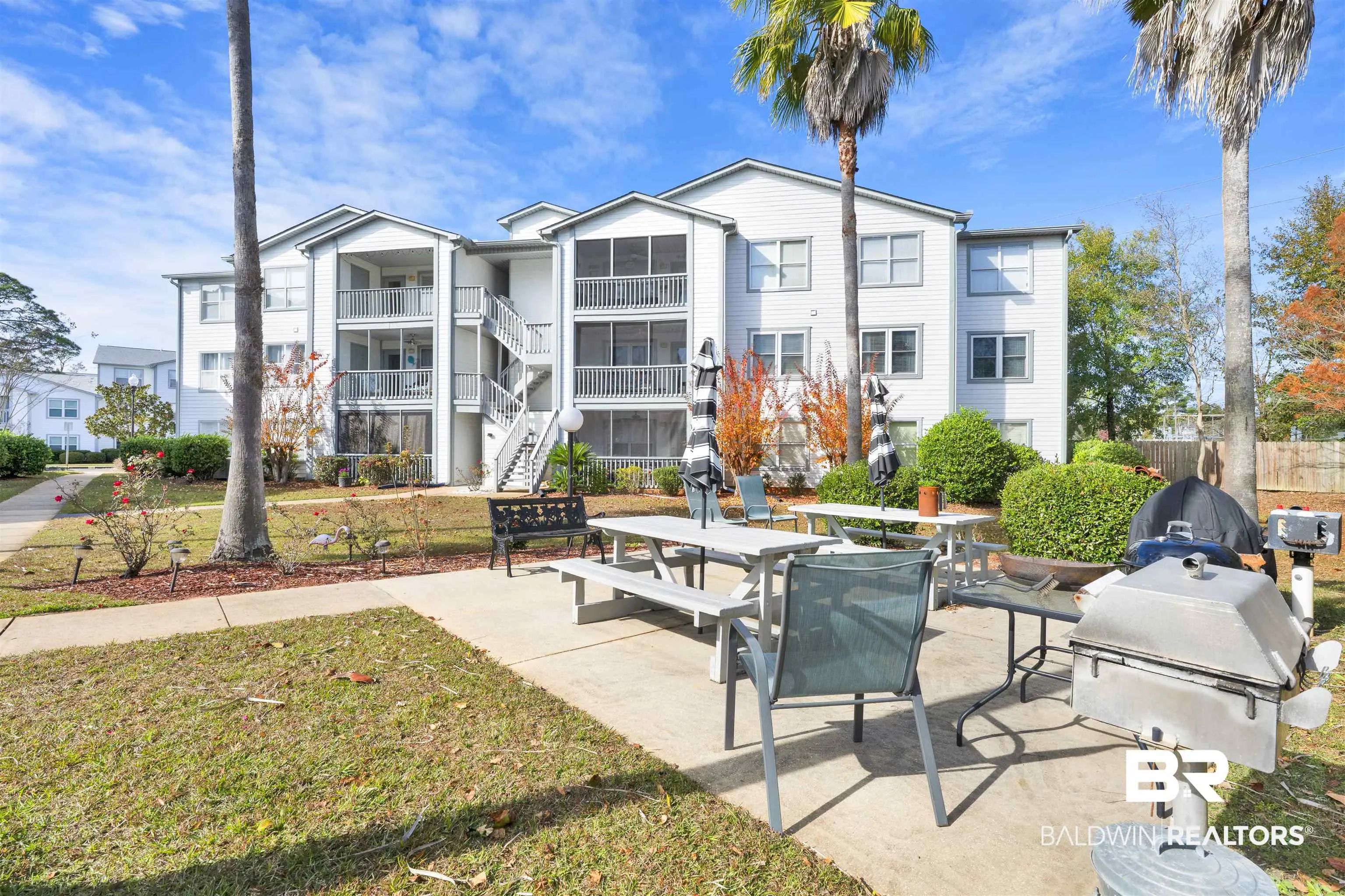 Photo of Listing #394536
