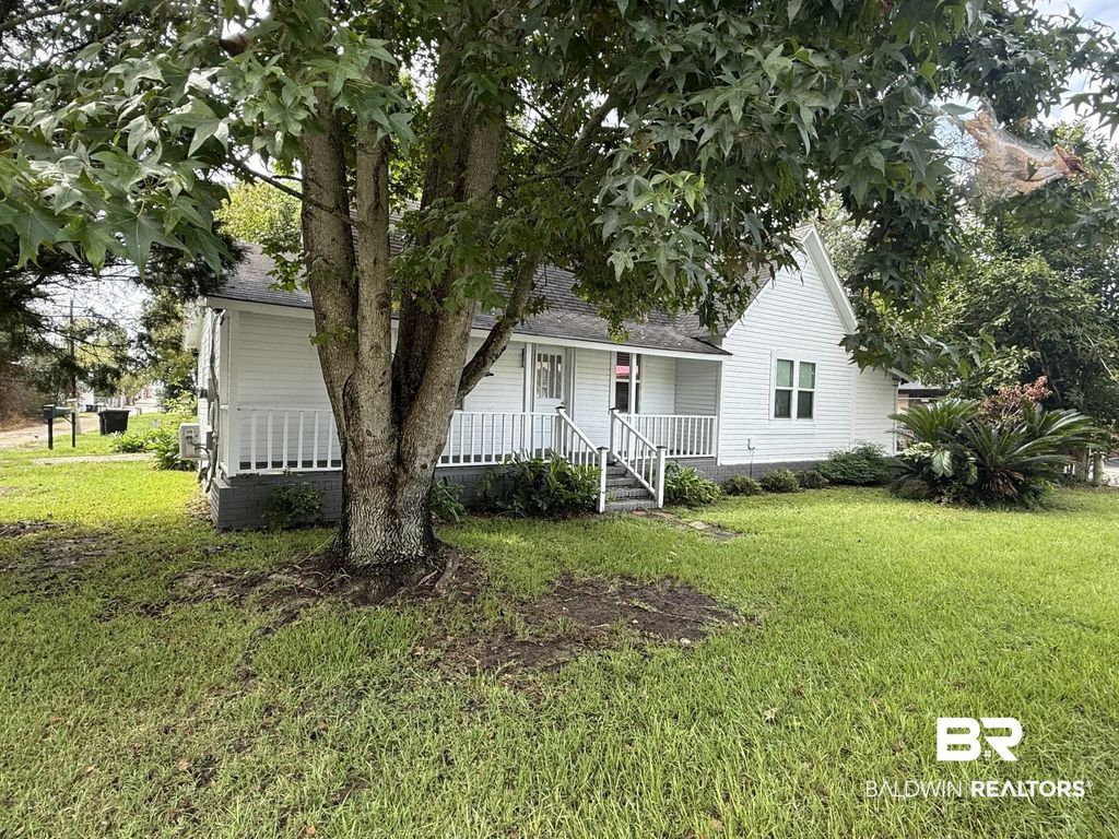 18324 Michigan Street, Robertsdale