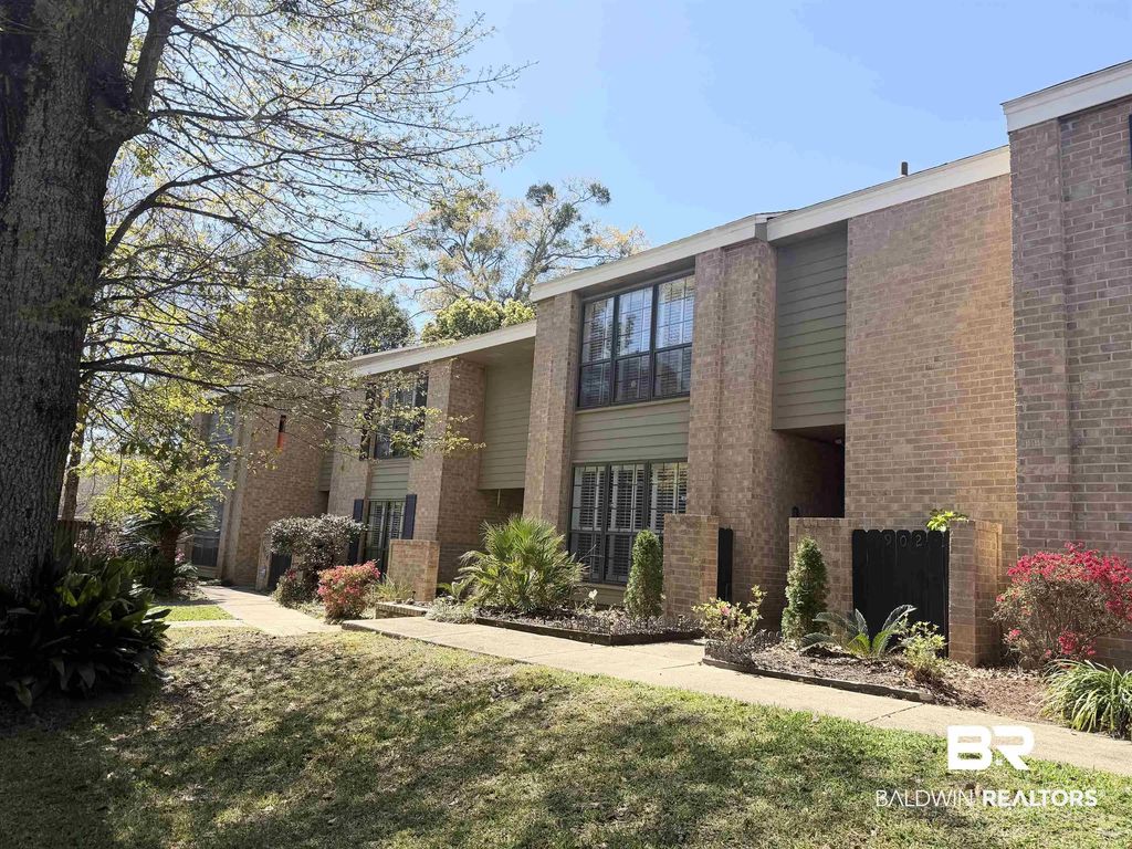 2901 Grant Street 902, Mobile