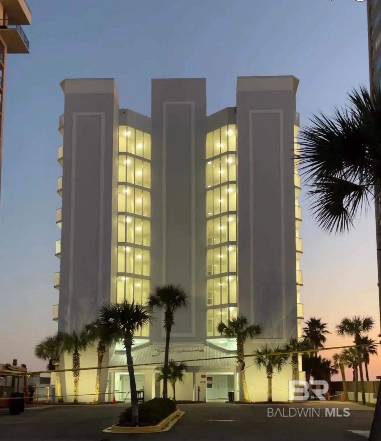 Photo of Listing #386002