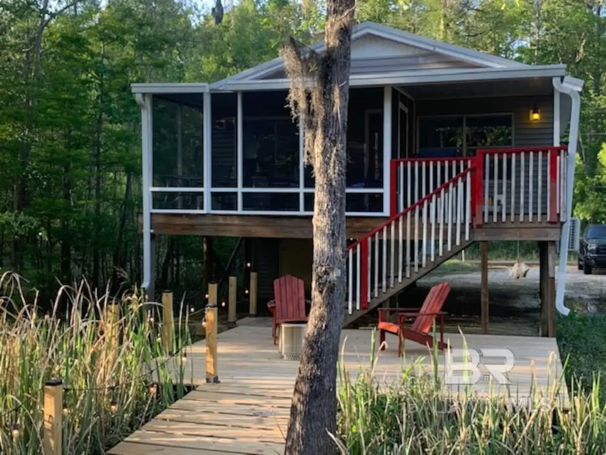 Photo of Listing #390662