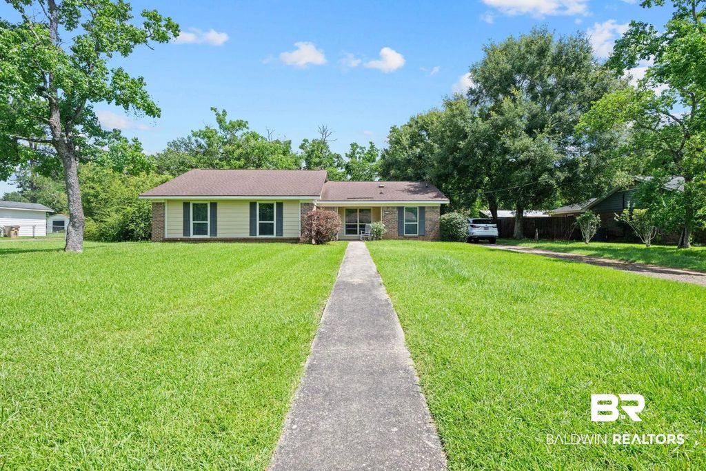 8280 Milton Road, Mobile