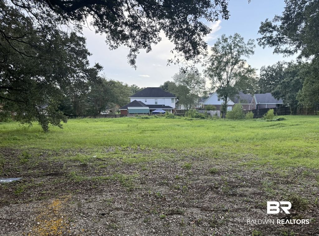 7251 Grelot Rd, Mobile