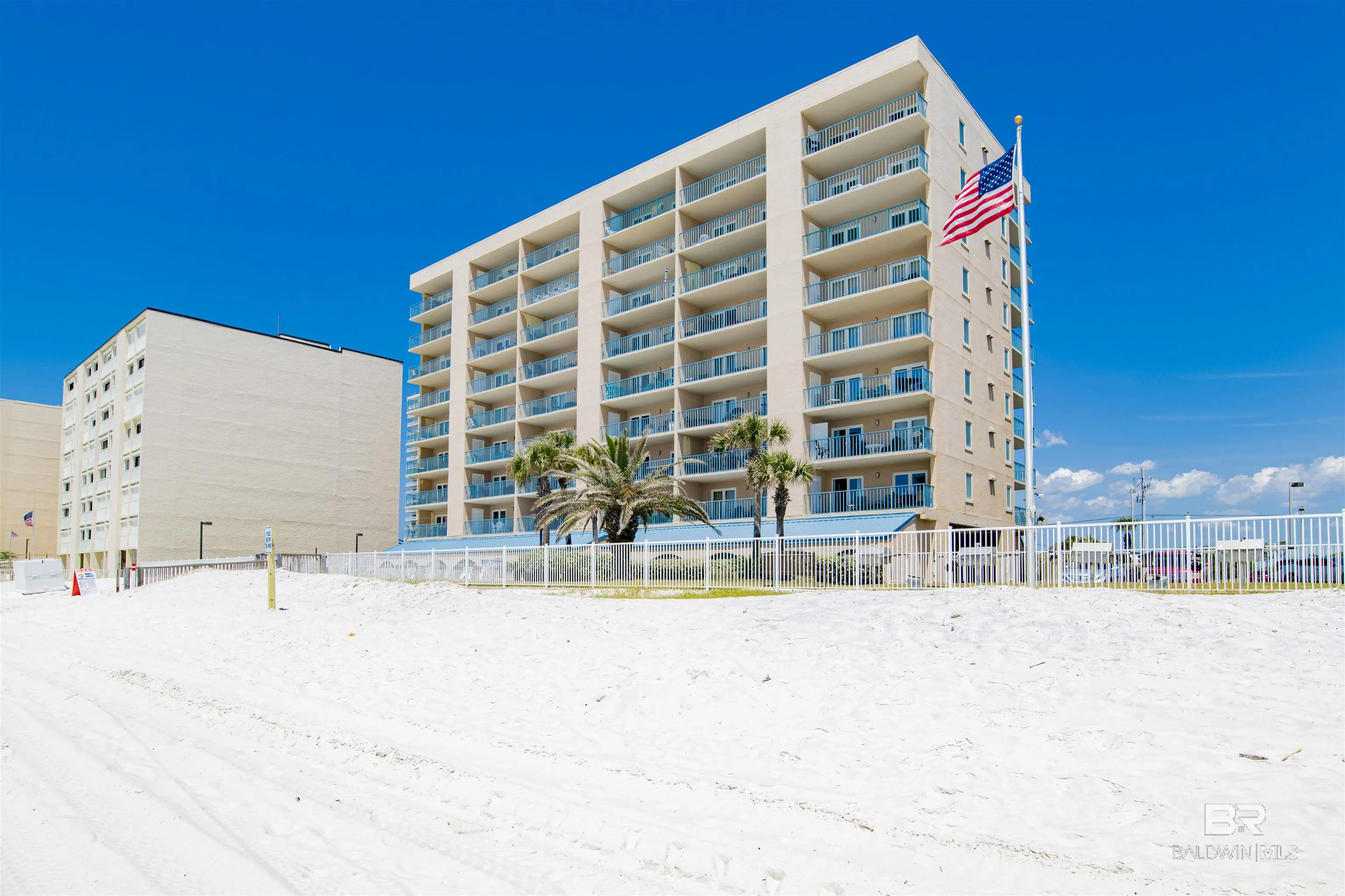 Photo of Listing #381128