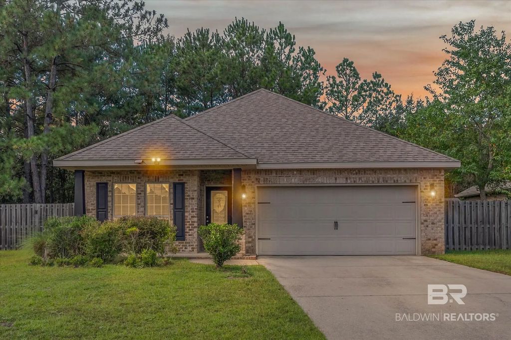 2445 Mckenzie Court, Saraland