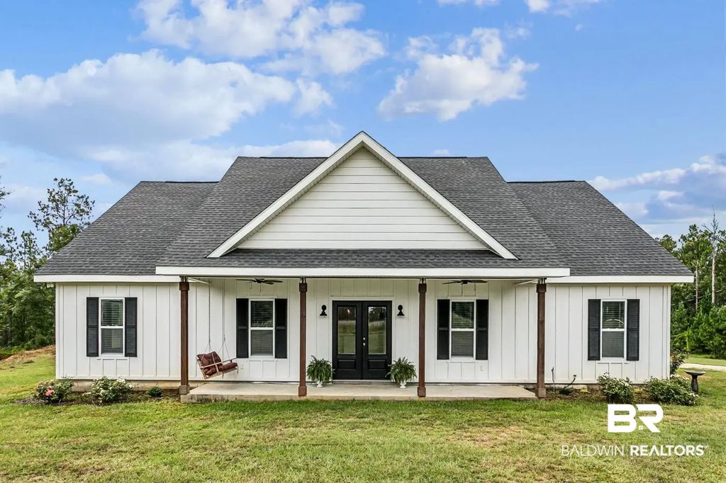 3697 Highway 168, Century