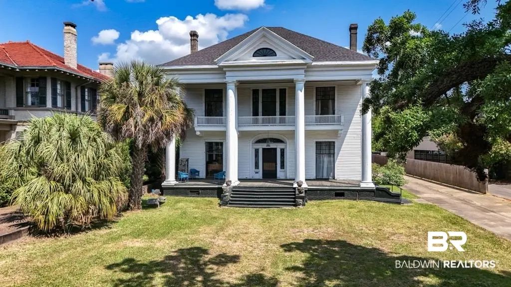 1200 Government Street, Mobile