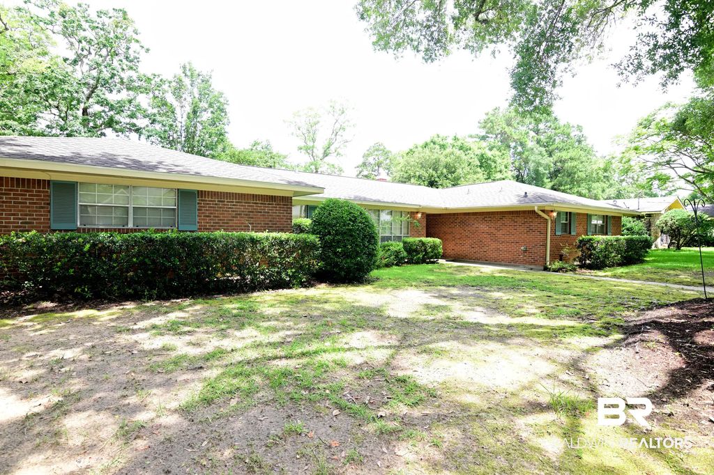 69 Paddock Dr, Fairhope