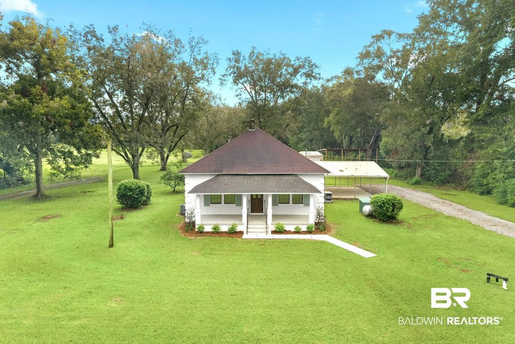 16760 1st Avenue, Loxley