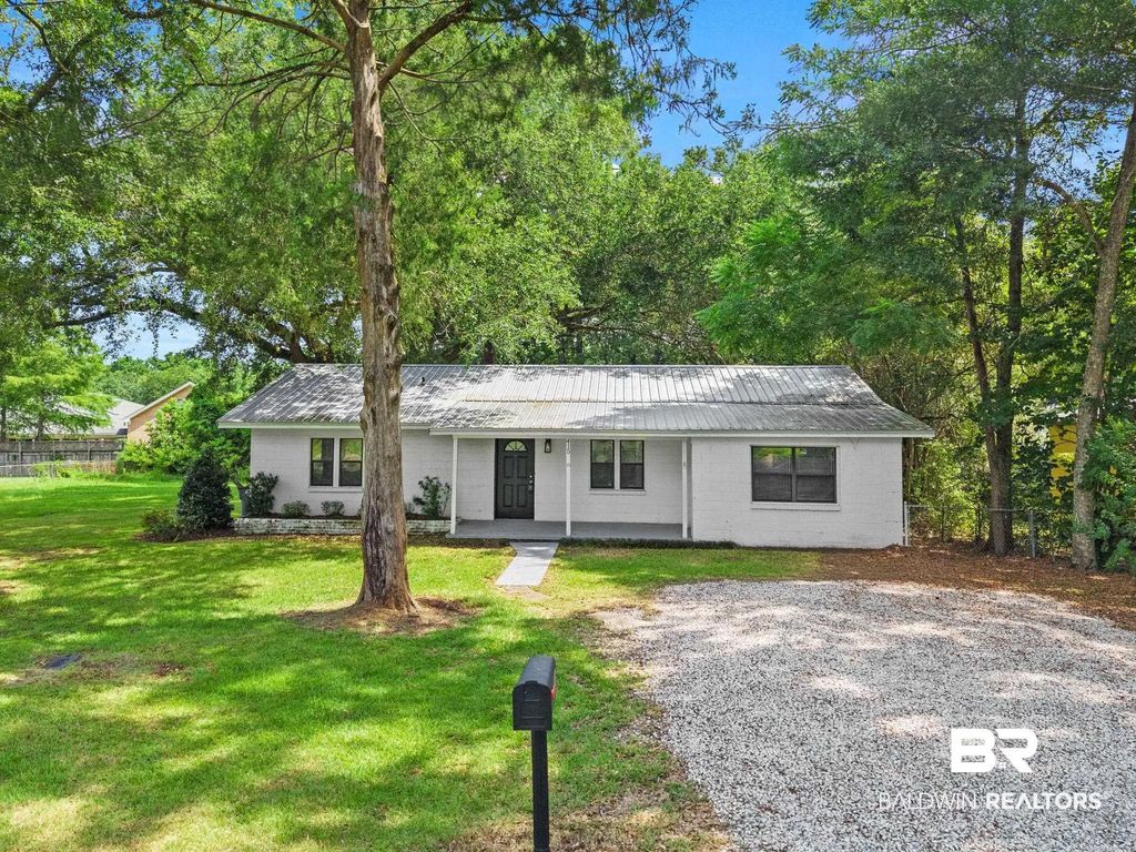 415 Forester Avenue, Fairhope