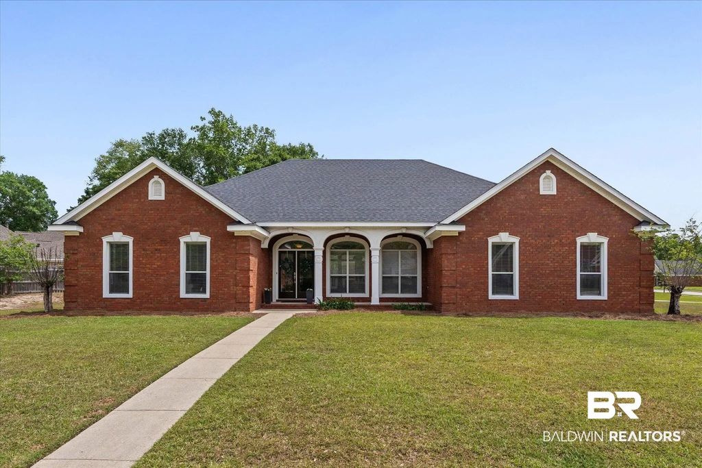 6638 Lubarrett Way, Mobile