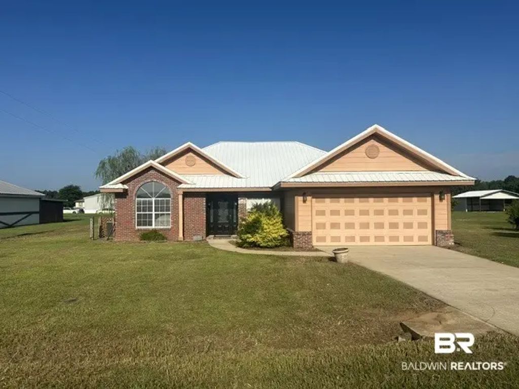 8821 Jack Springs Rd, Atmore