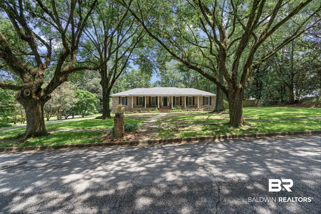 663 Ridgefield Road, Mobile
