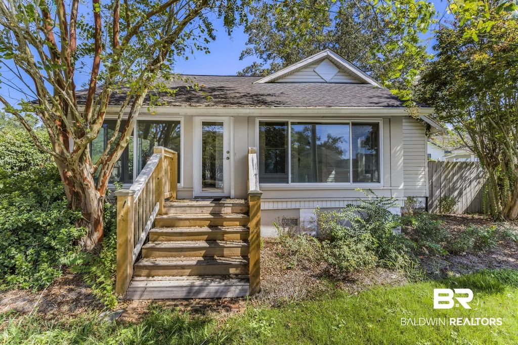 217 S Mobile Street, Fairhope