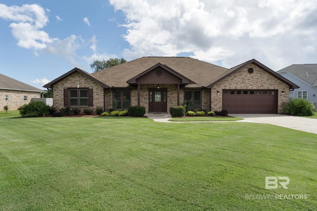 9462 Lakeview Drive, Foley