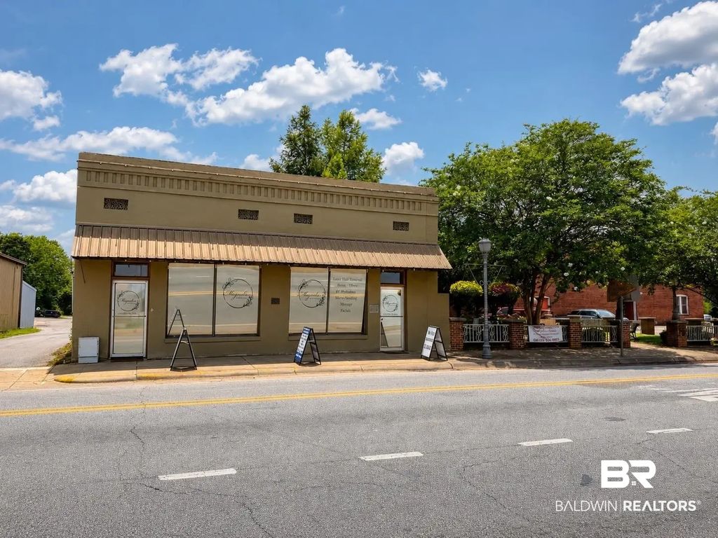118 Mildred Street, Brewton