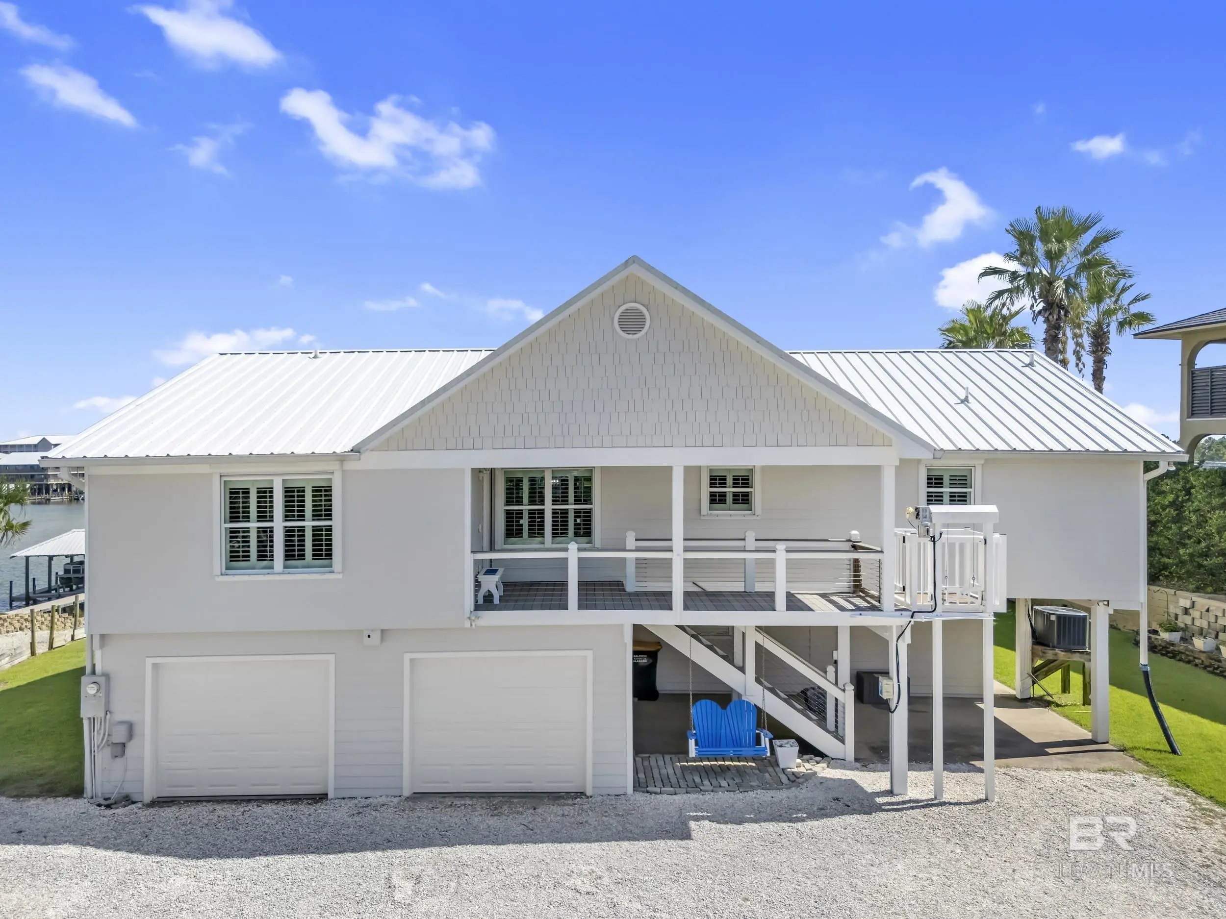 Photo of Listing #384300