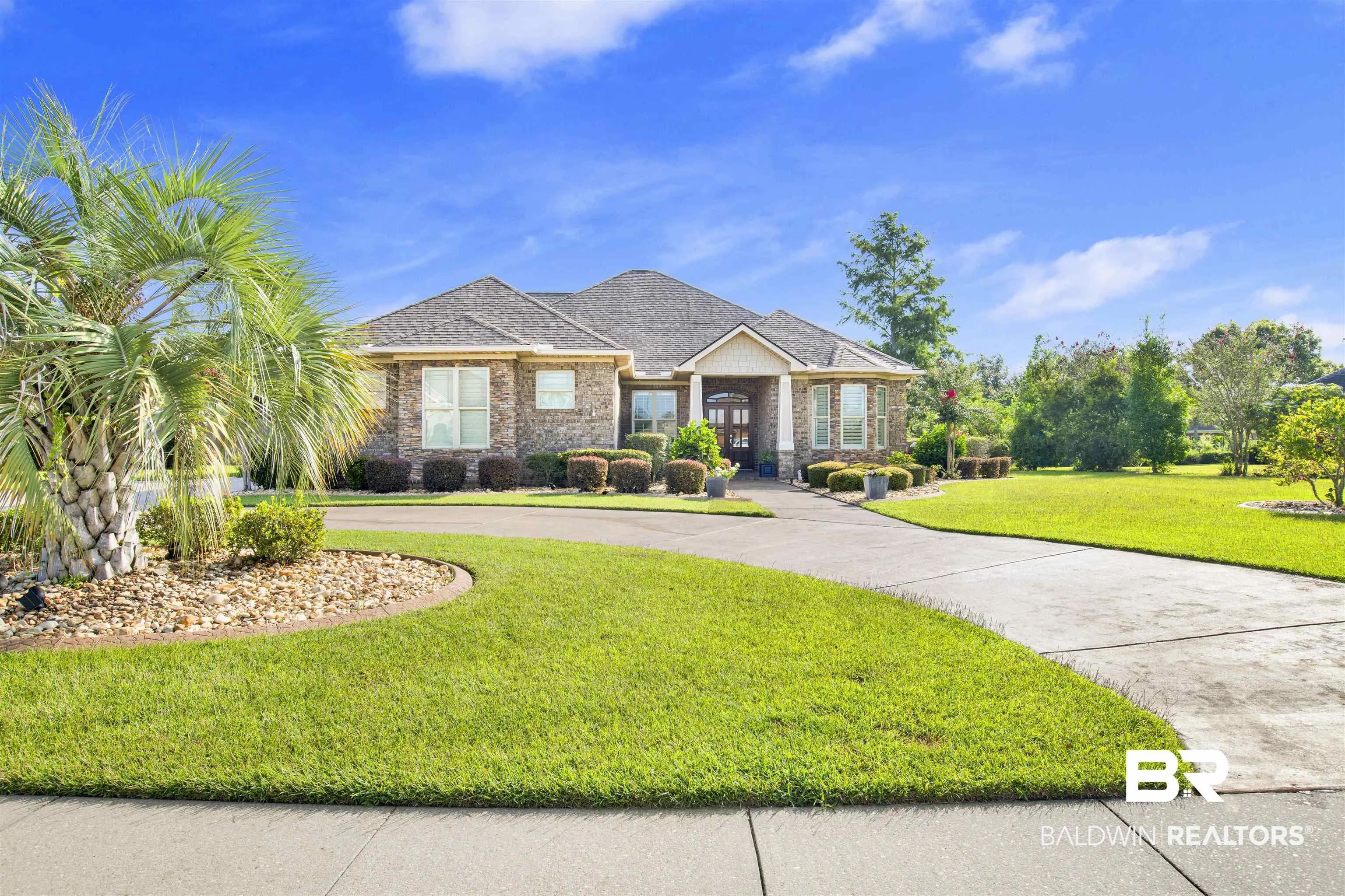 Photo of Listing #385101