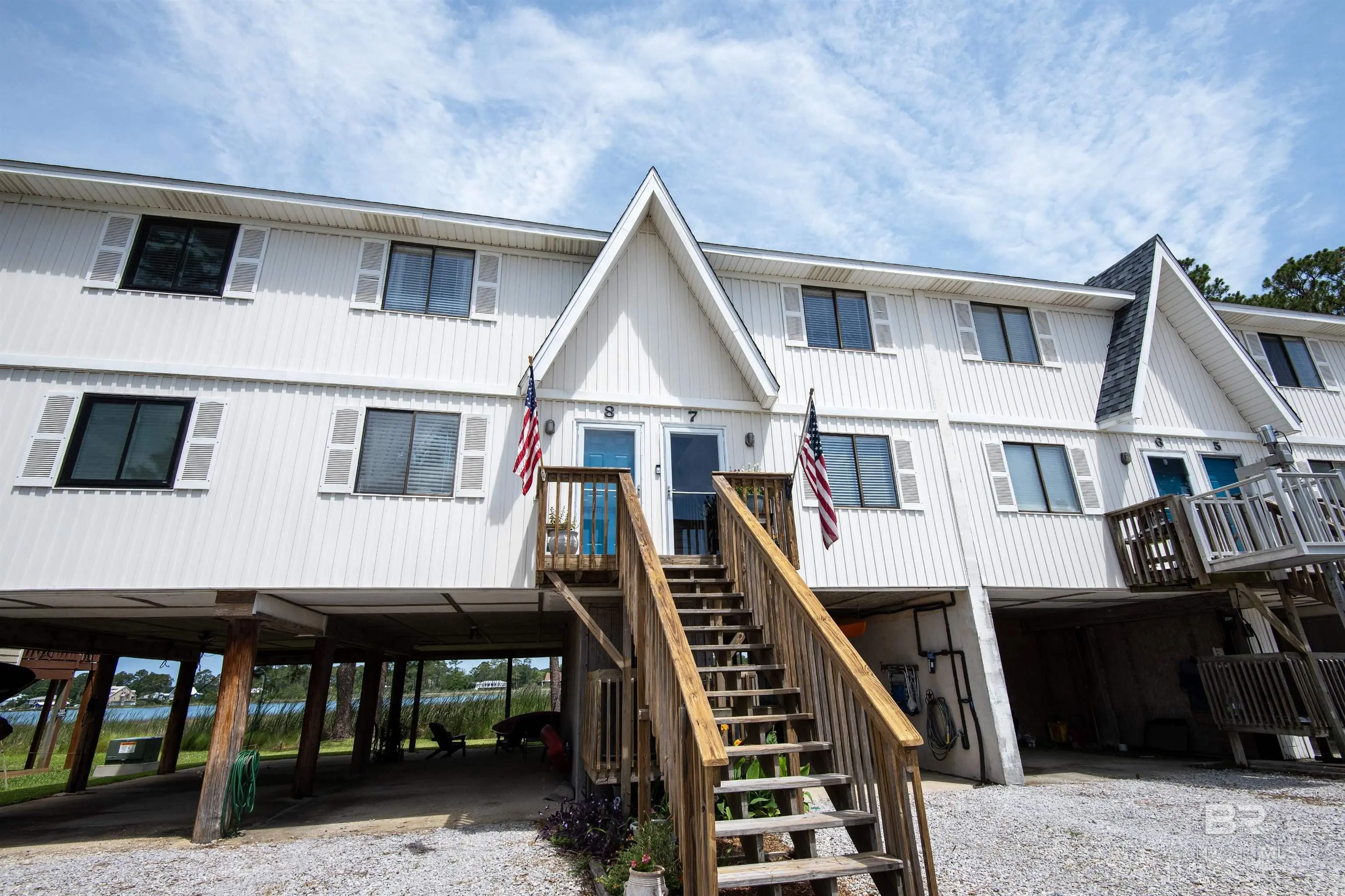 Photo of Listing #379896