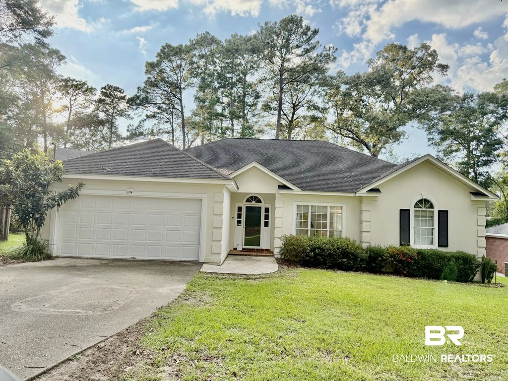 104 Wild Oak Drive, Daphne