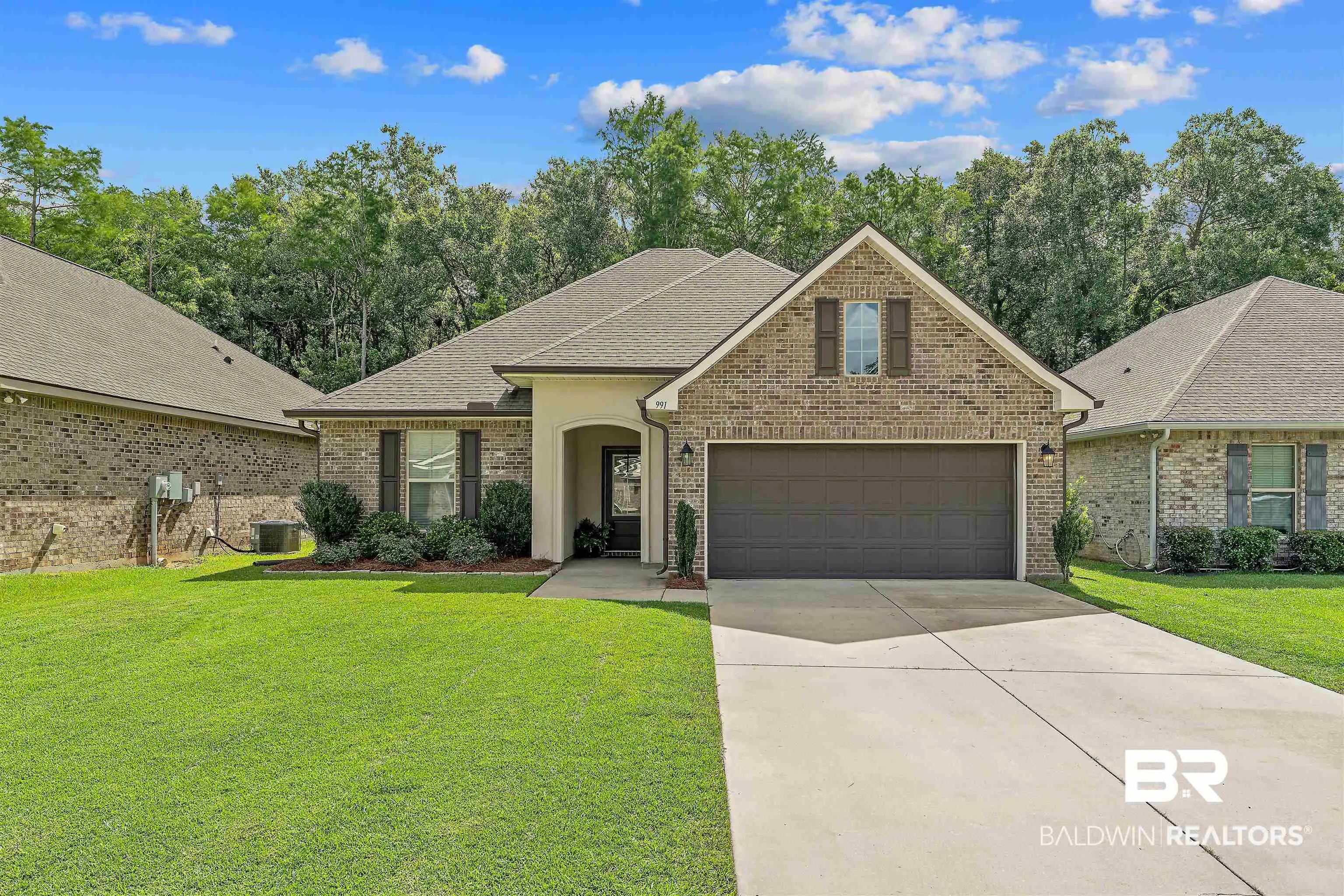 Photo of Listing #397444