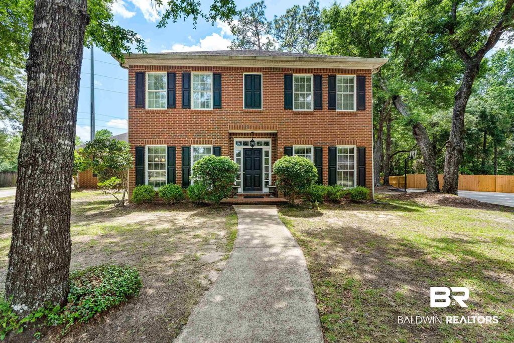 7713 Bedford Court, Mobile