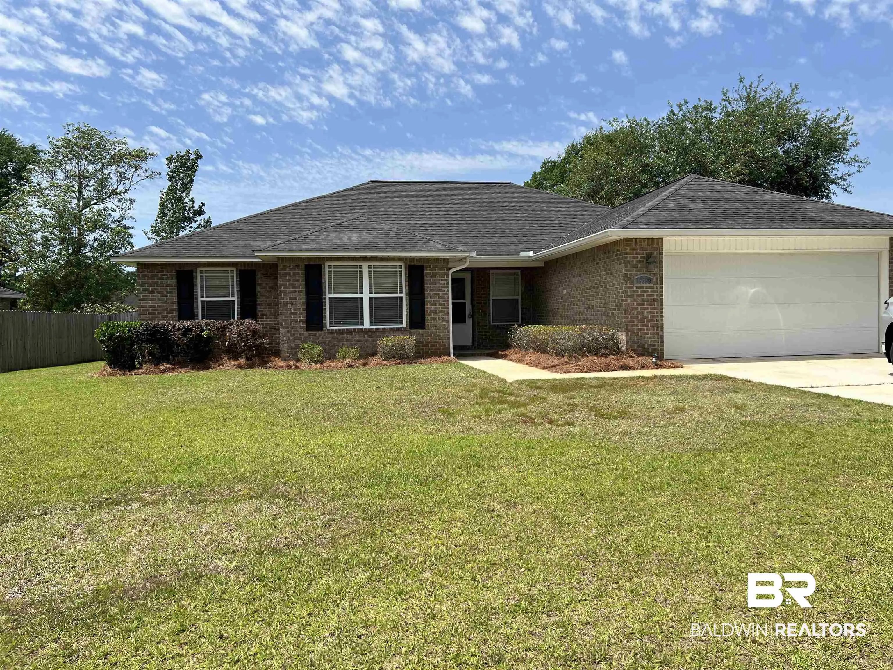 Photo of Listing #378345