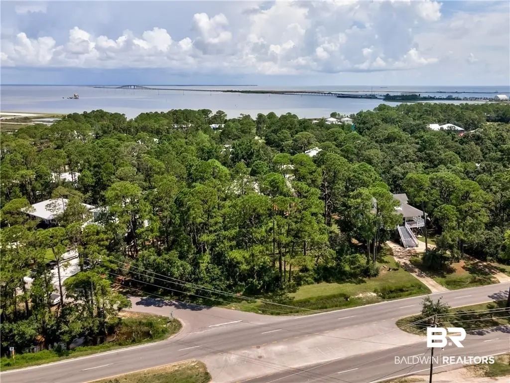 200 Omega Street, Dauphin Island