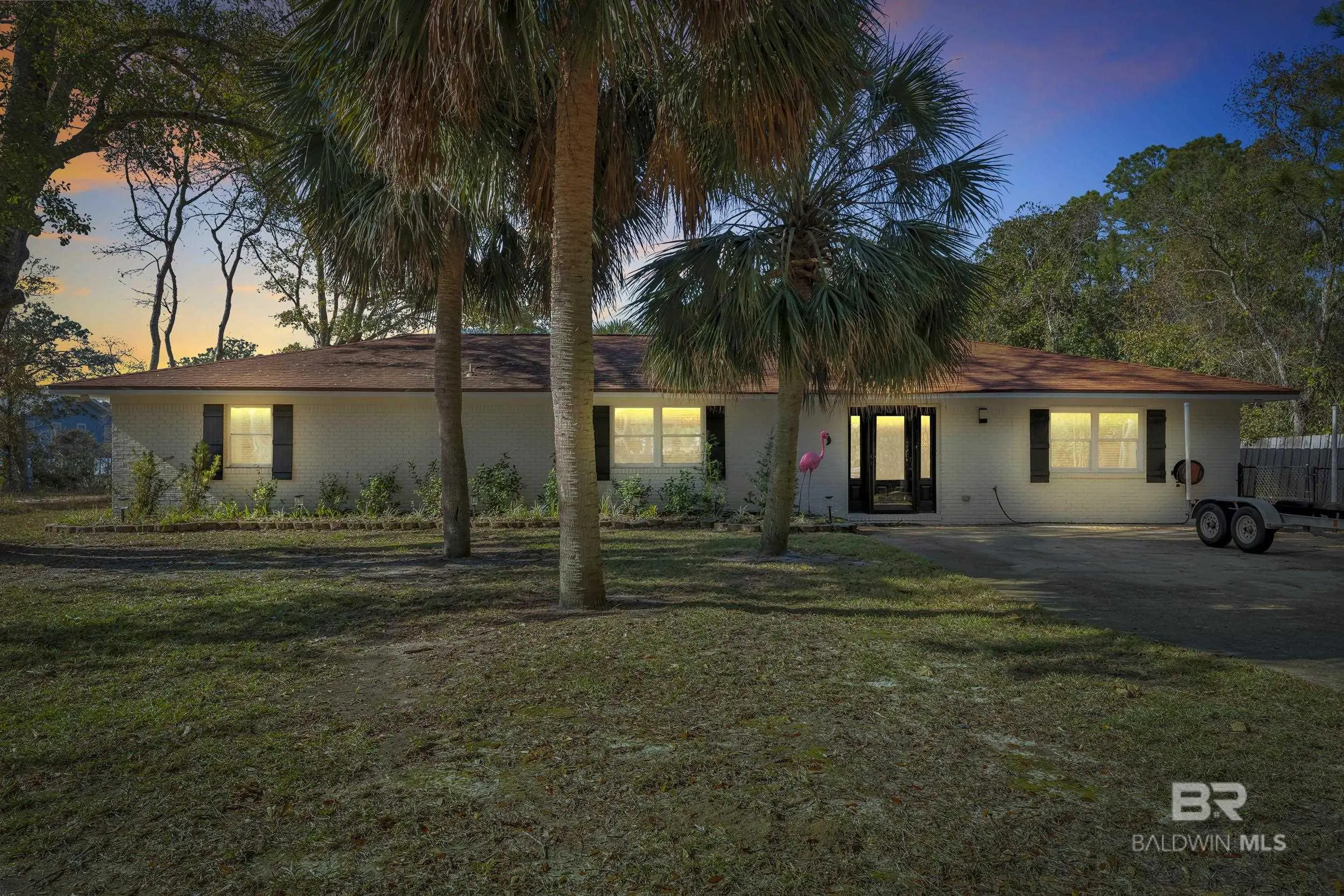 Photo of Listing #389240