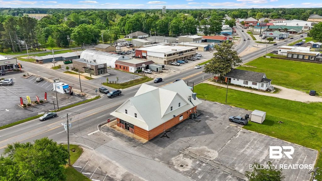 22272 State Highway 59, Robertsdale
