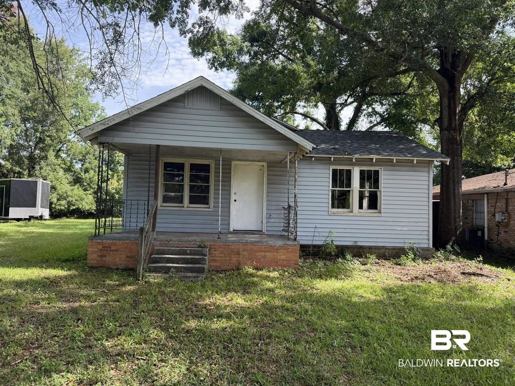 158 3rd Avenue, Chickasaw
