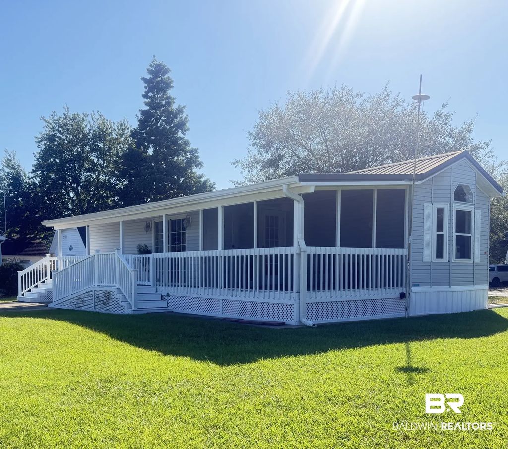 245 Defuniak Loop, Lillian