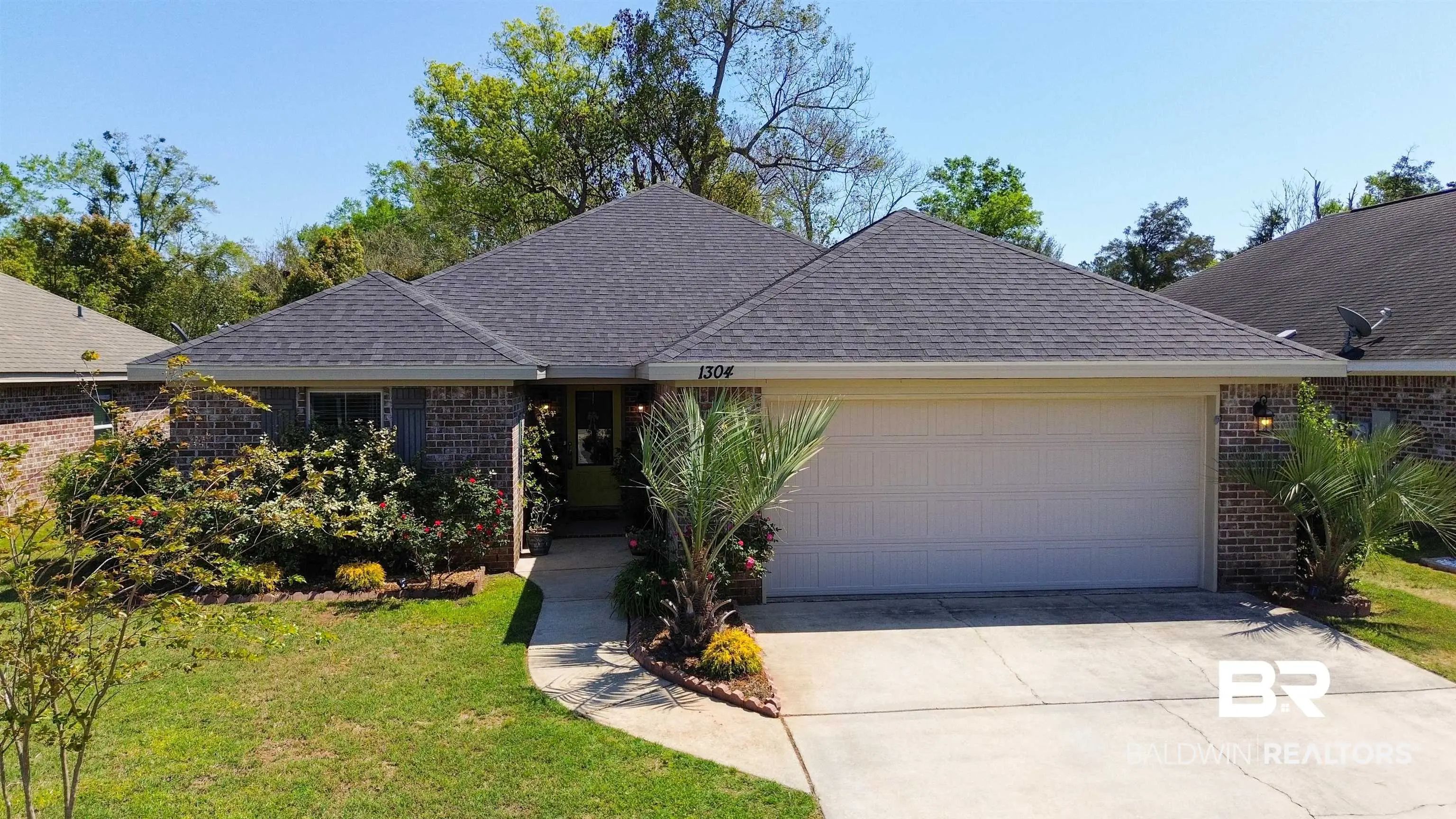 Photo of Listing #394245