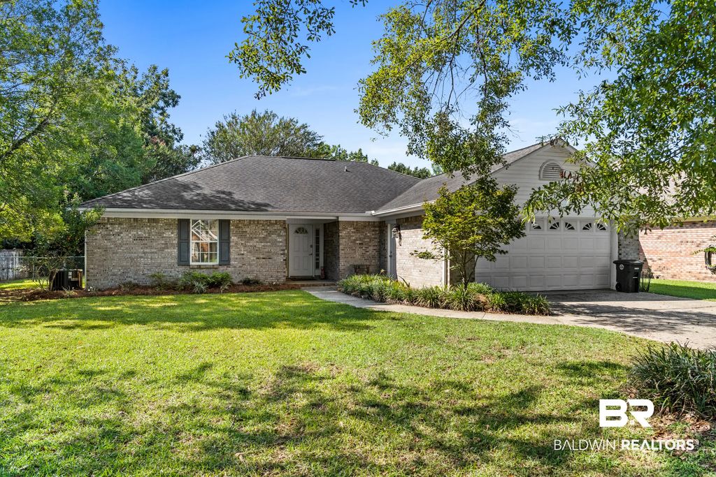 1 Troyer Court, Fairhope