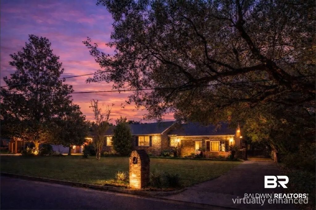 6421 Angela Court, Mobile