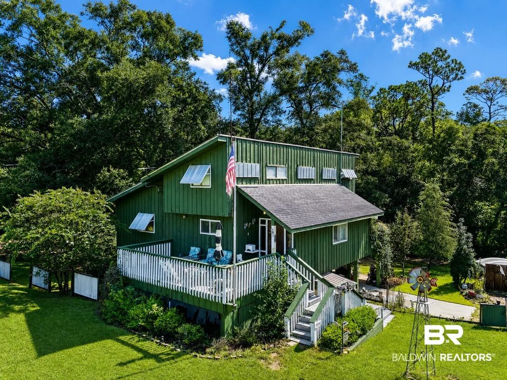 19520 Gunnison Road, Fairhope