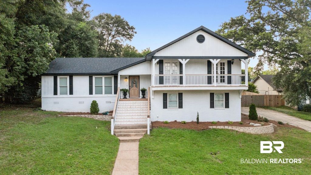 6058 N Highland Woods Drive, Mobile