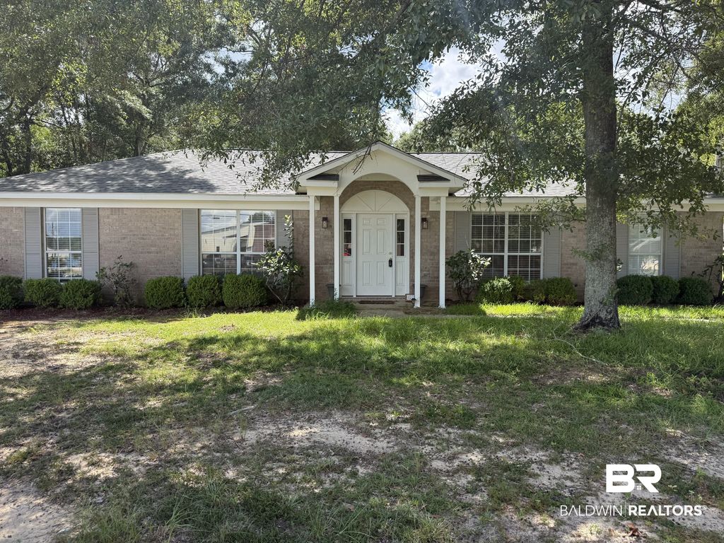 6241 Woodside Drive, Theodore