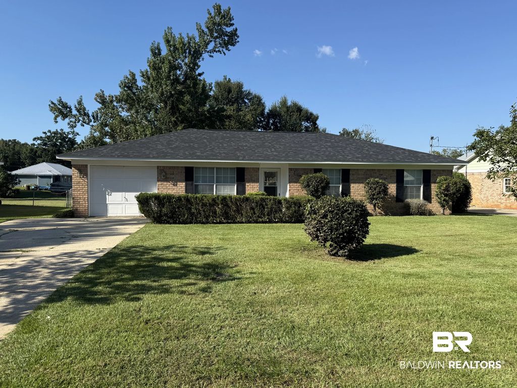 518 W Carolyn Avenue, Foley