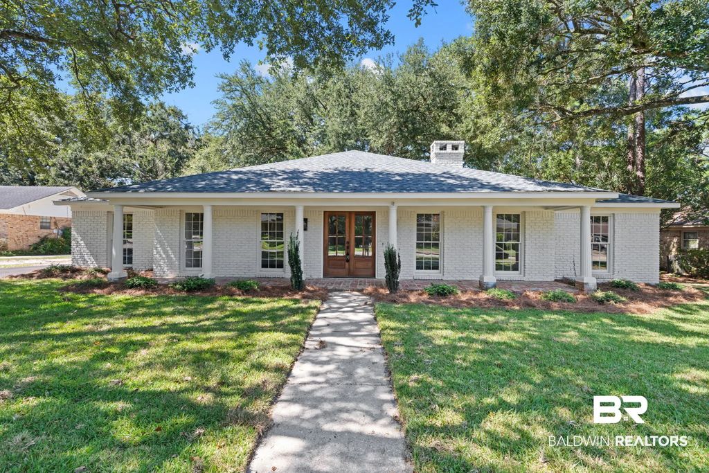1908 Bent Tree Court, Mobile