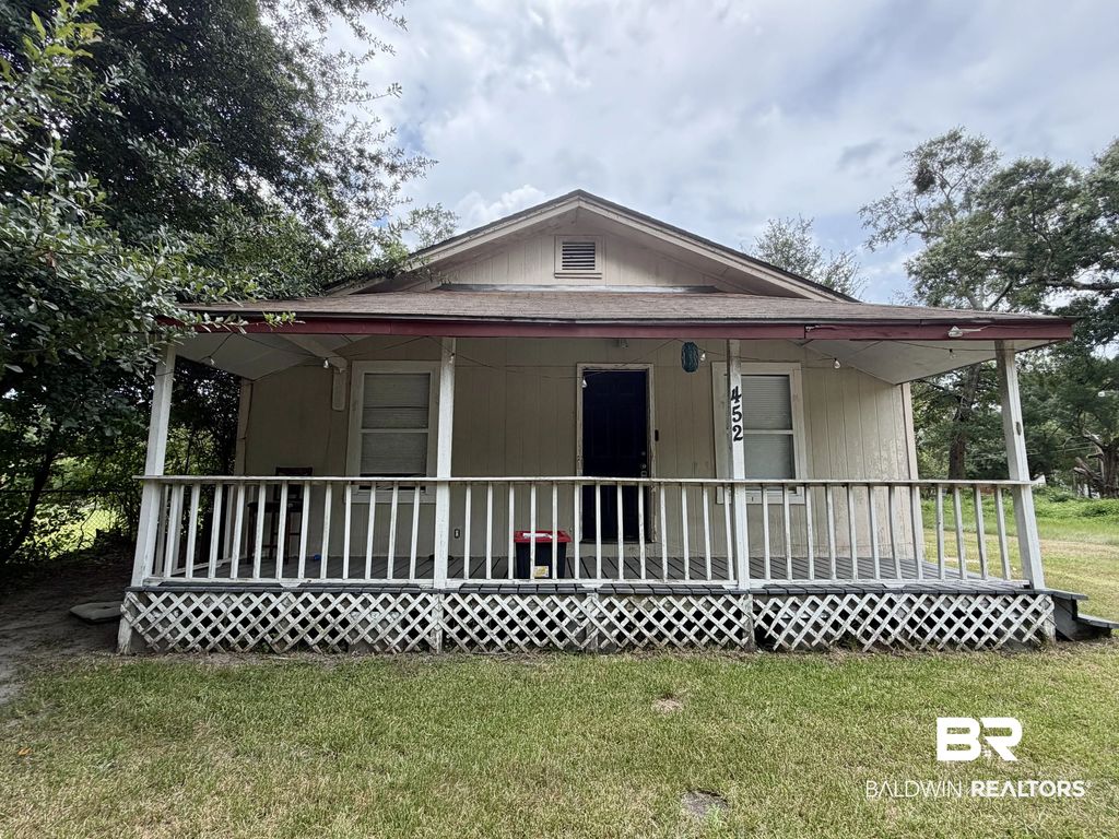 452 Hopi Street, Chickasaw