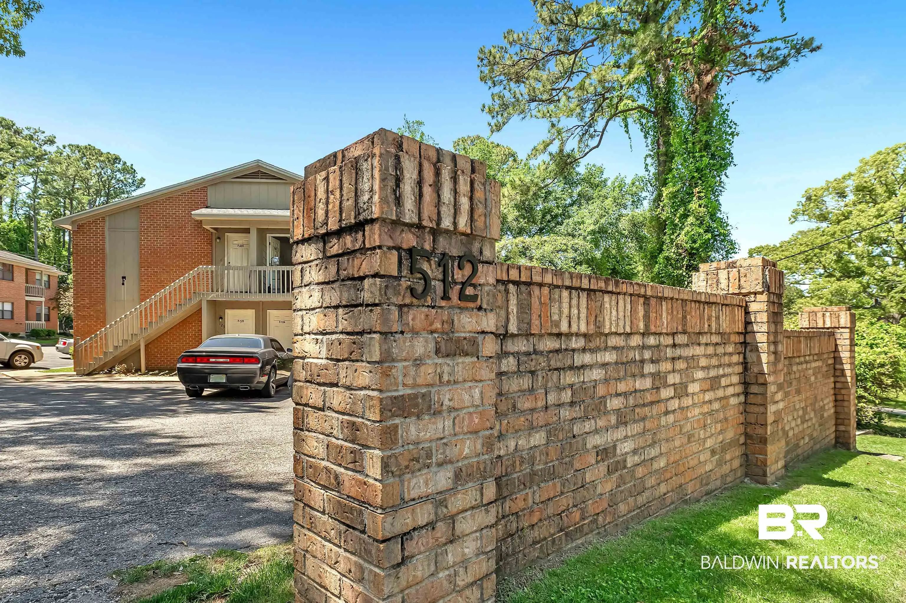 Photo of Listing #394837