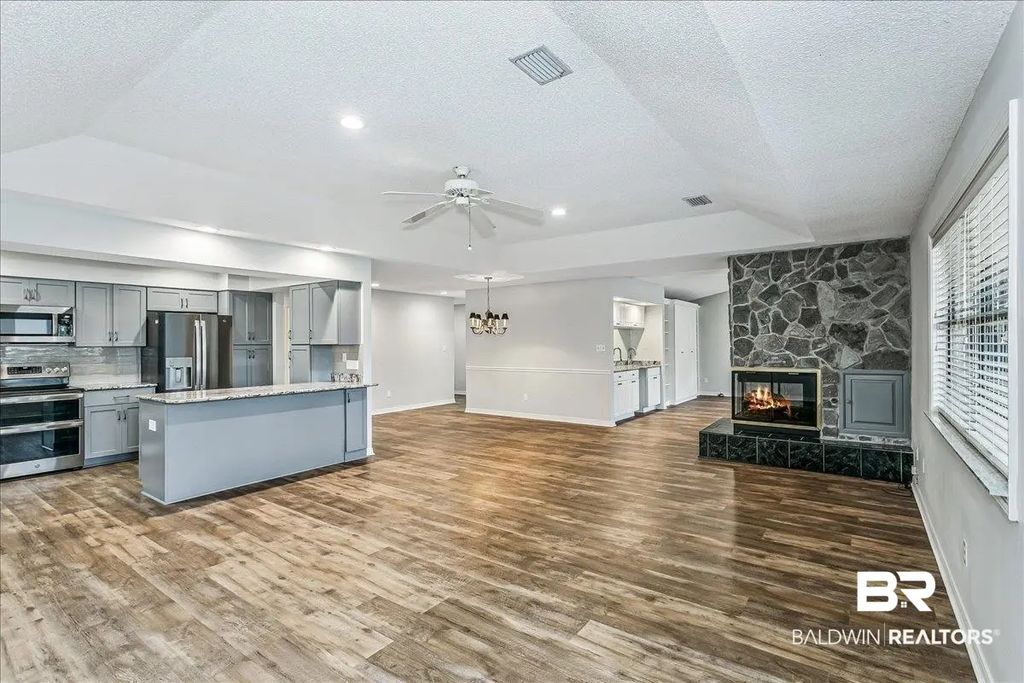5073 Leeward Drive, Pensacola