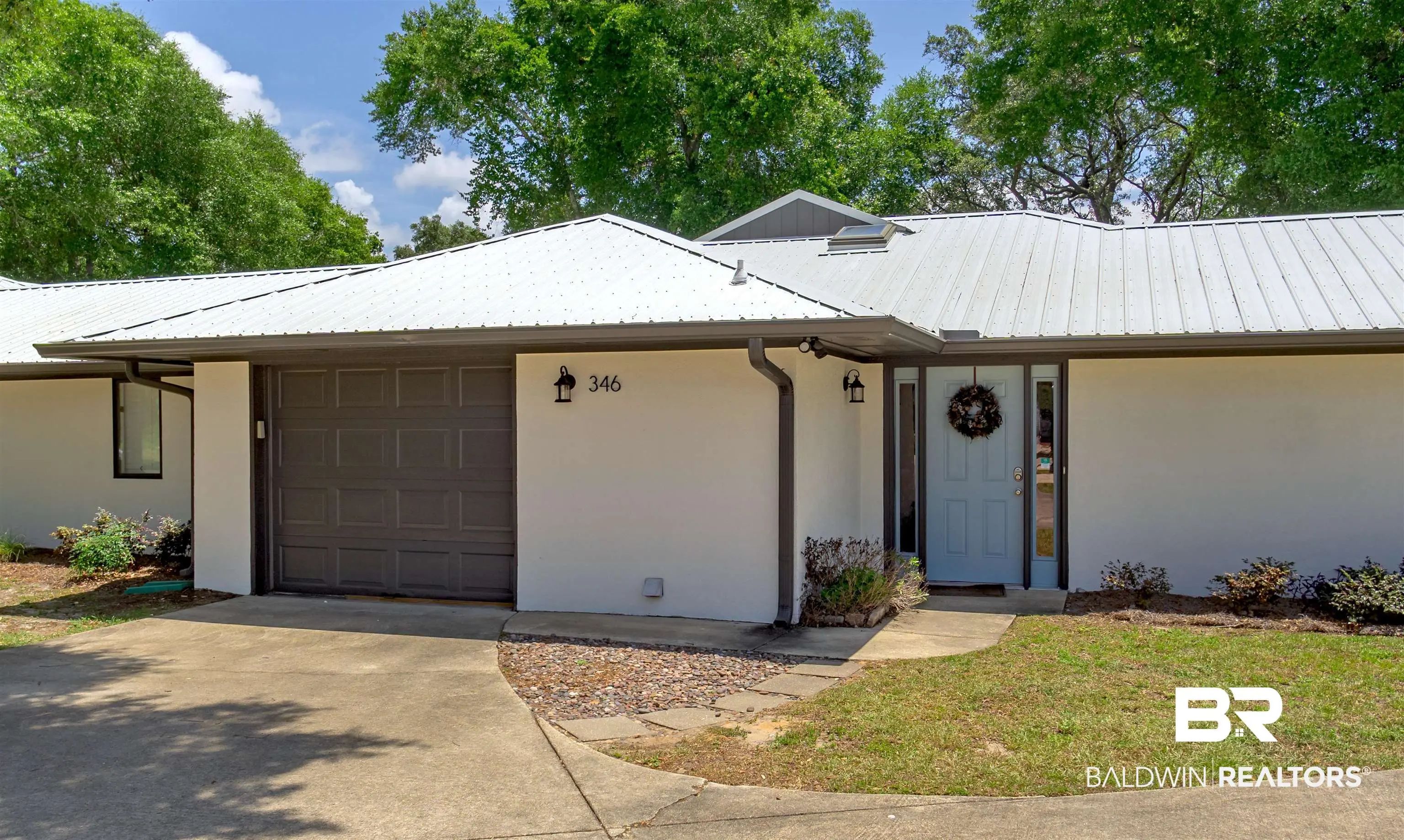 Photo of Listing #380389