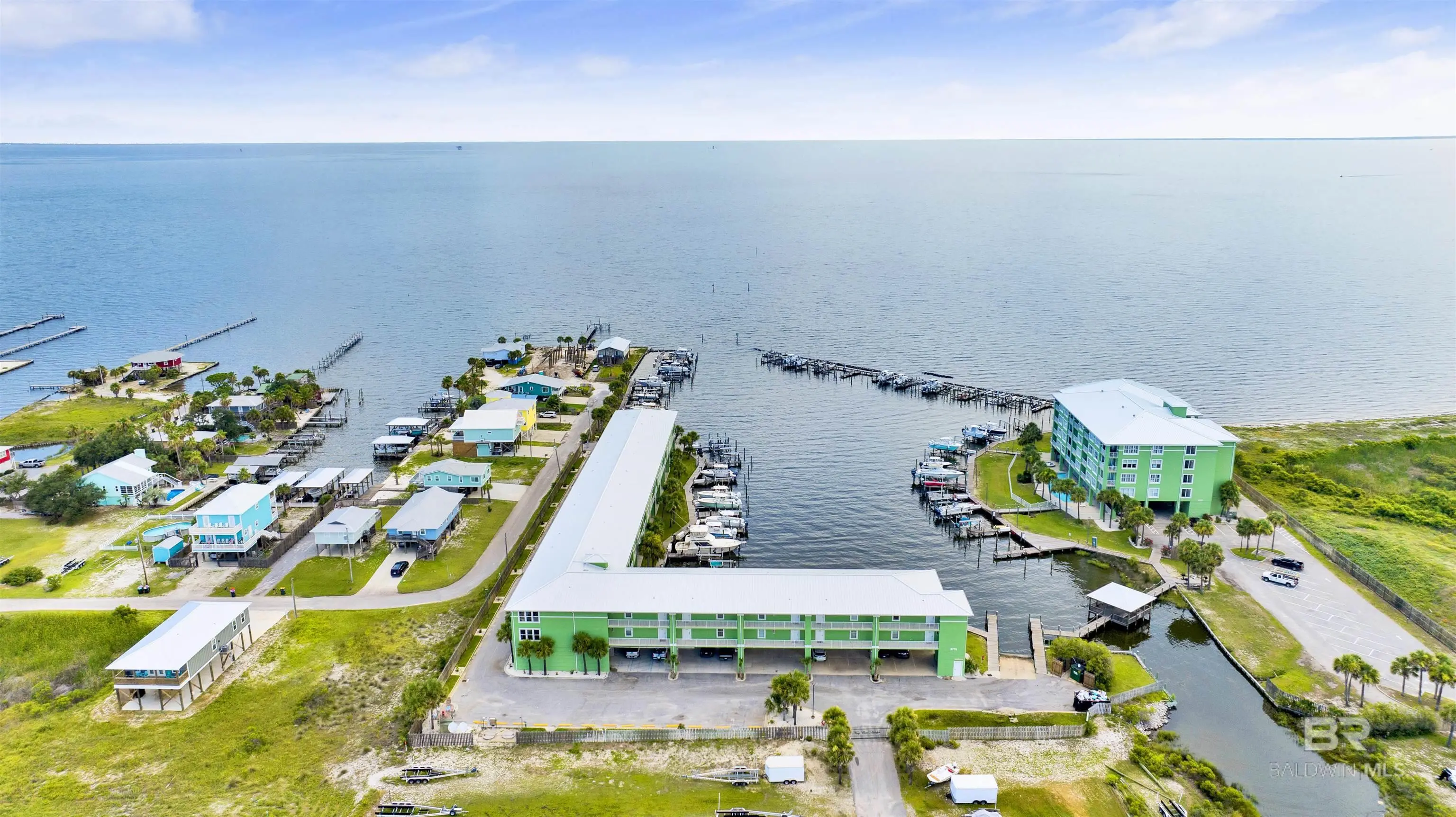 Photo of Listing #381844