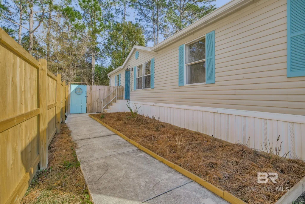 25231 Pompano Drive, Elberta