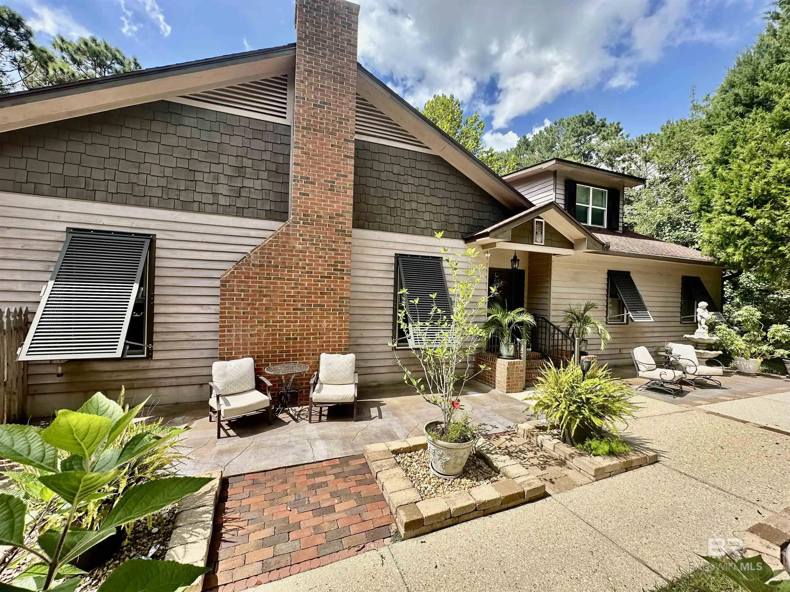 Photo of Listing #388685